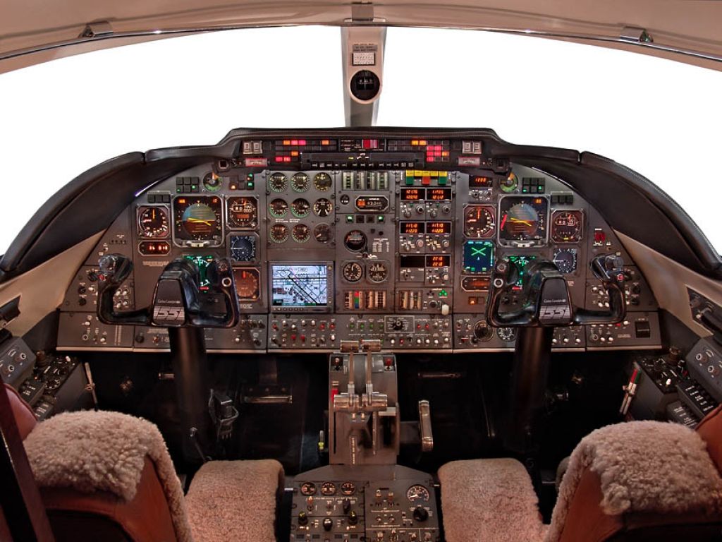 самолет Learjet 55
